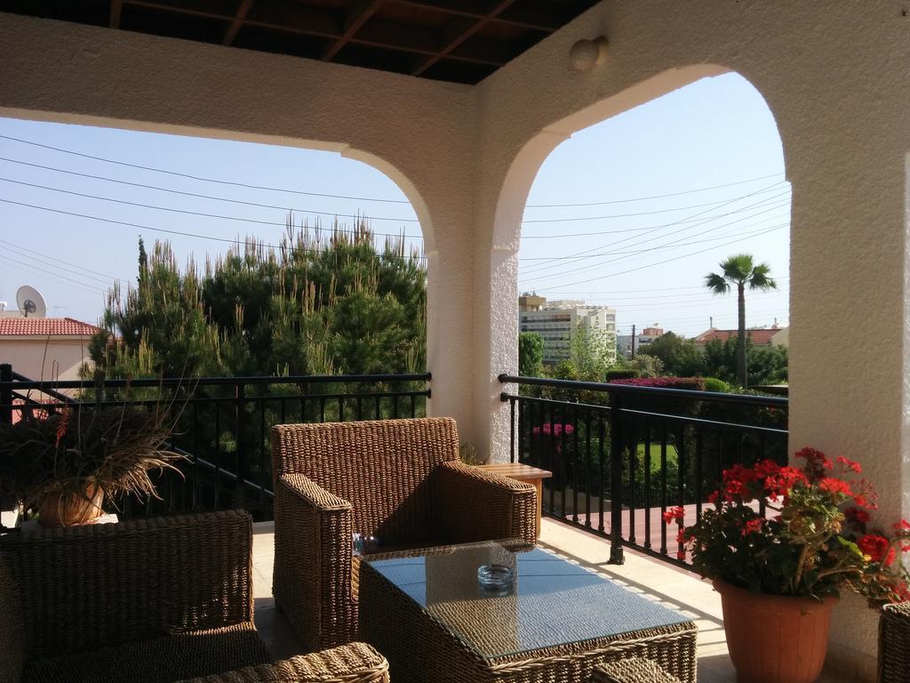 Royal Sunset Studios & Apartments 利马索尔 外观 照片